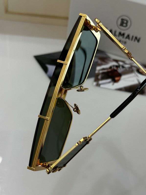 Picture of Balmain Sunglasses _SKUfw48223646fw